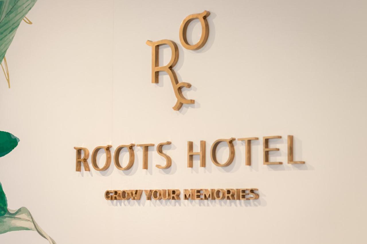 Roots Hotel Faro Bagian luar foto